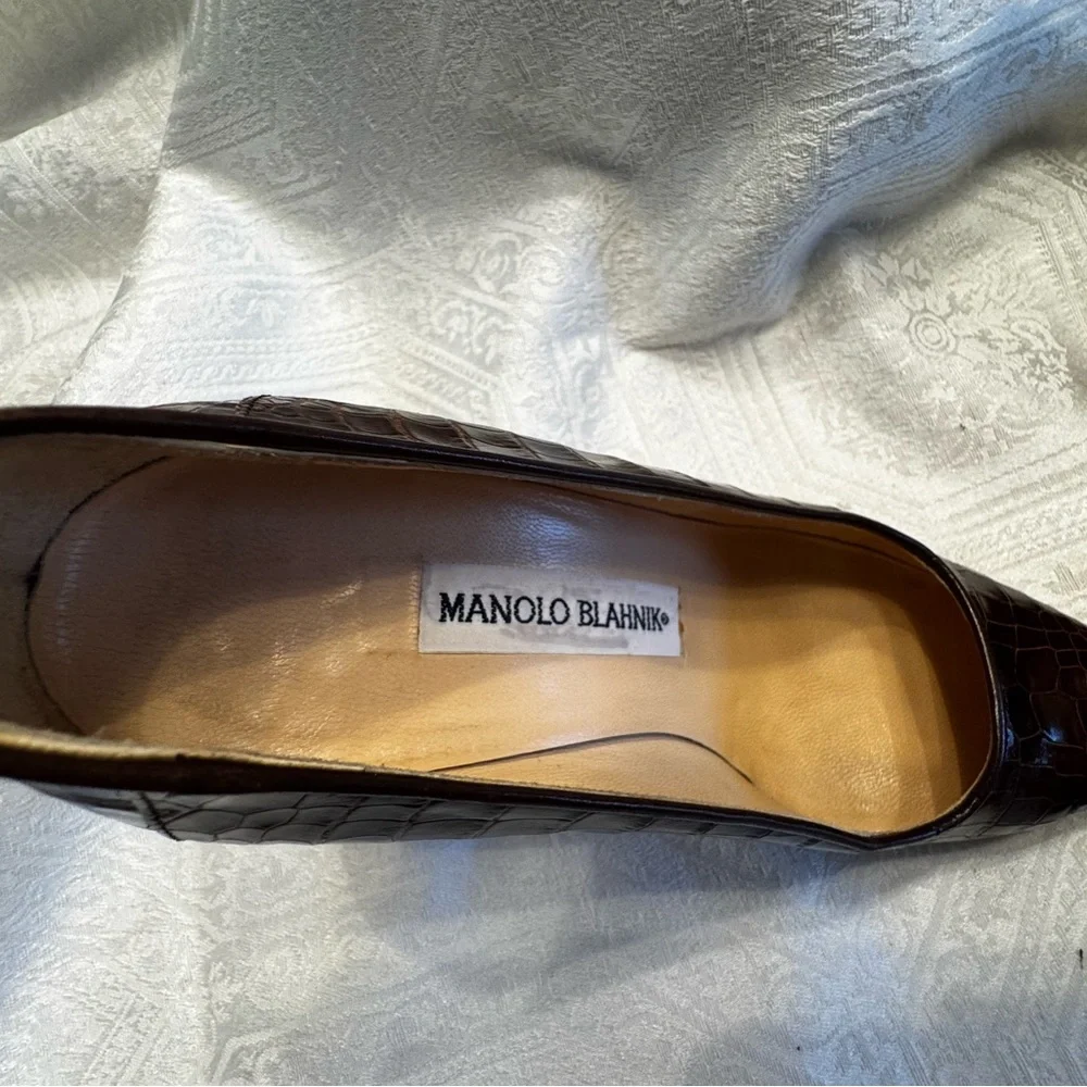 Manolo Blahnik brown Crocodile Heels